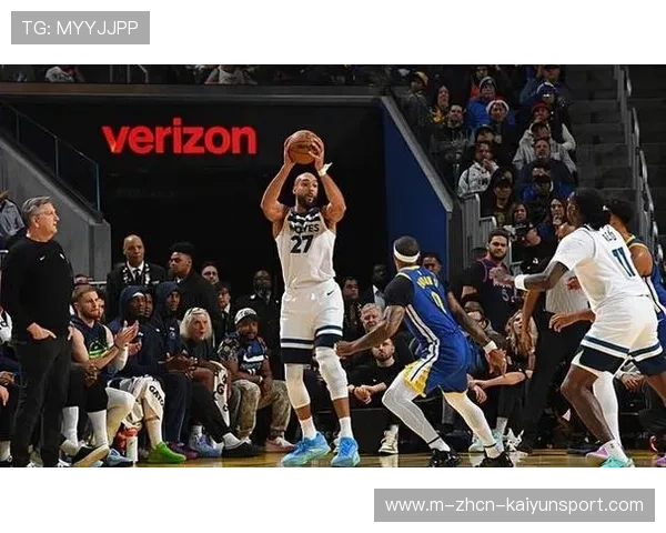 NBA森林狼戈贝尔连续封盖展现统治级防守